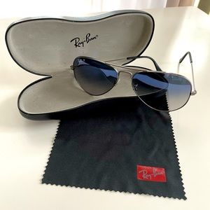 Ray-Ban Aviator Polarized Sunglasses